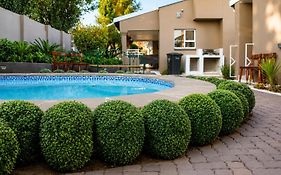 Comfort E Casa Lodge Near Or Tambo Airport